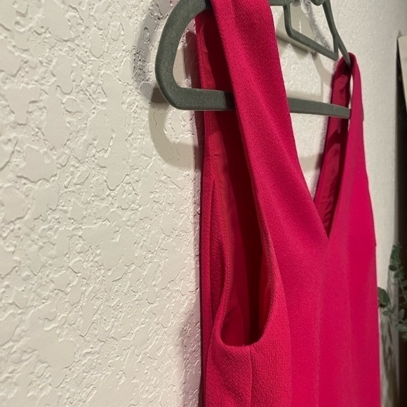 𝅺TRINA Turk Double V Sheath Dress in Fuchsia - Picture 3 of 10
